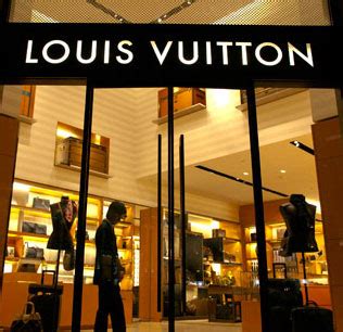 Lavorare per Louis Vuitton: recensioni dei dipendenti 